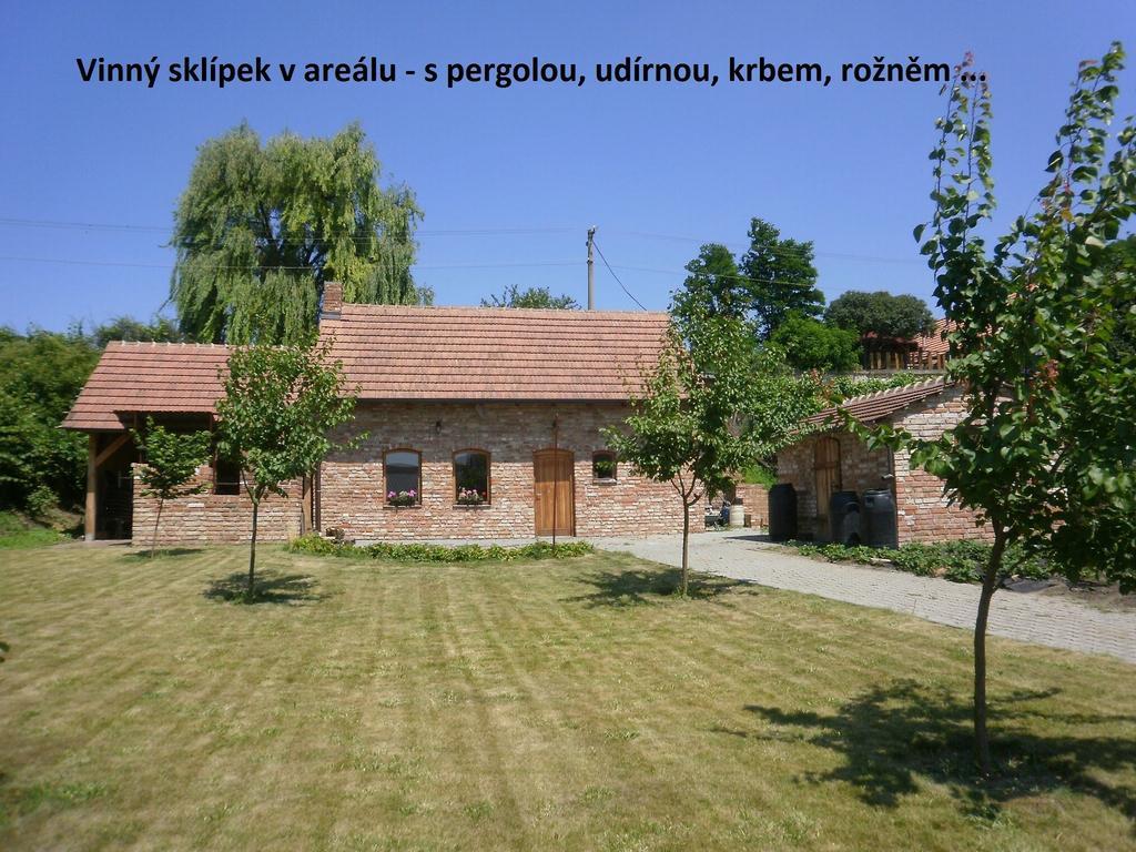 Dj-Penzion Vracov Exterior photo